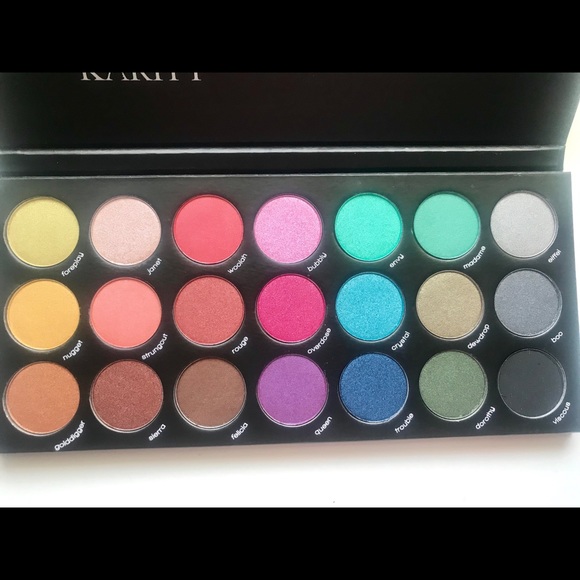 Karity 21 Frost color palette - Picture 1 of 4